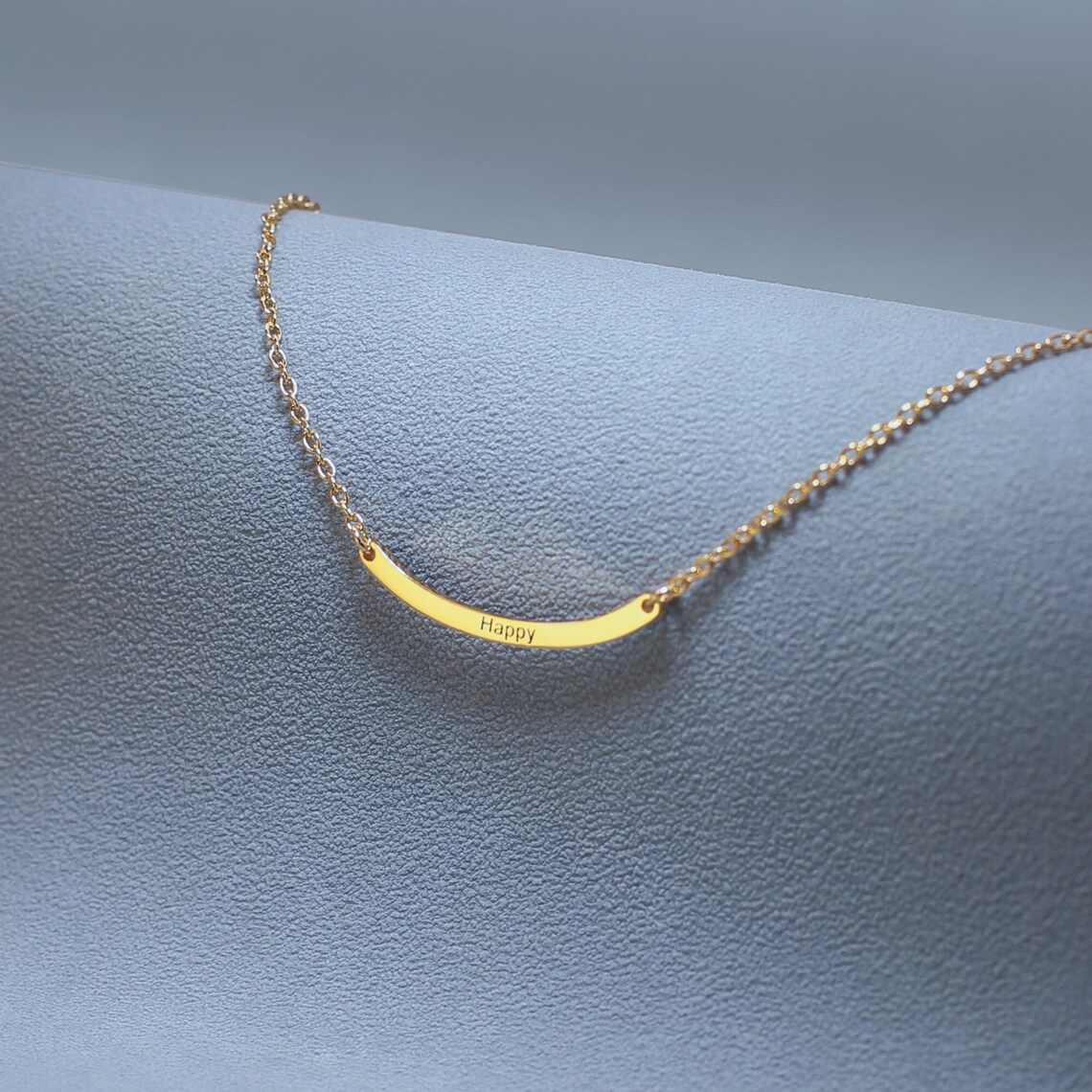 Personalized Curved Bar Neckla - Bar Cart Gold บทวิจารณ์และราคา