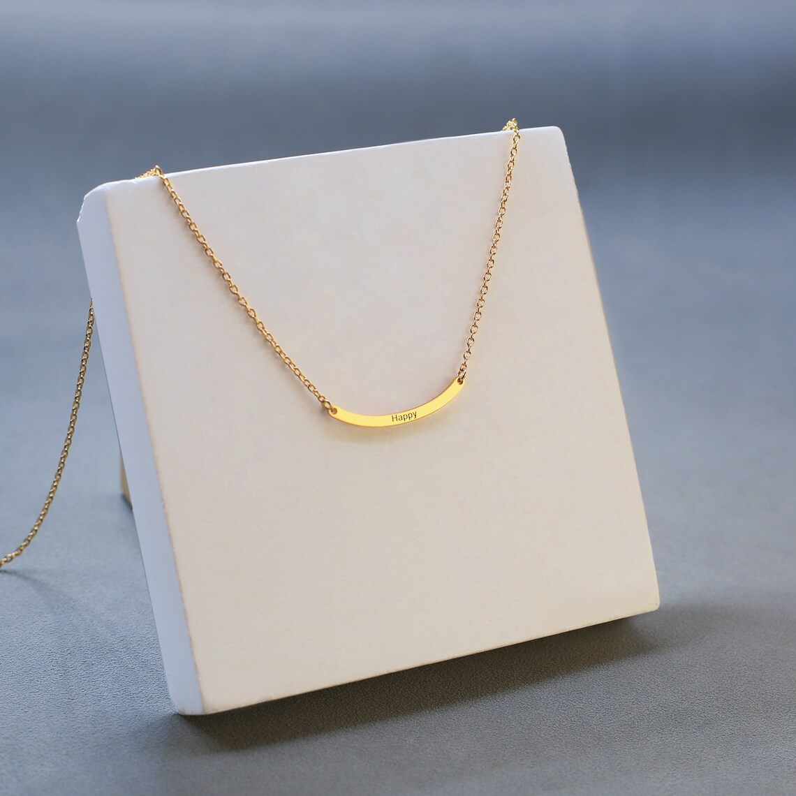 Personalized Curved Bar Neckla - Bar Cart Gold บทวิจารณ์และราคา